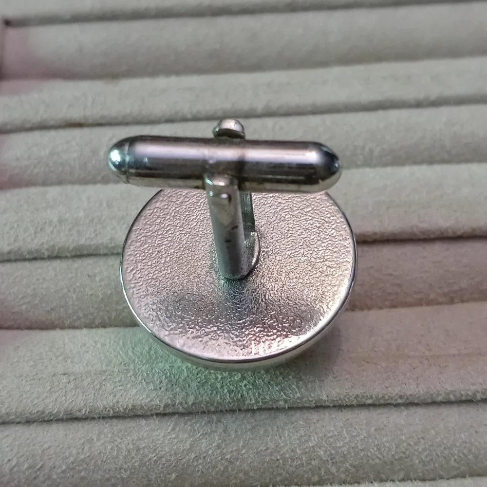 Vintage left and right pointng fingers cufflinks - Picture 3 of 4